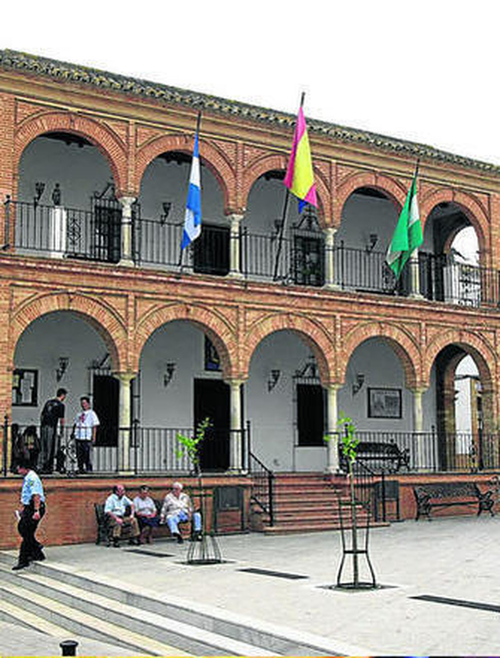 Fachada del Ayuntamiento de Bollullos Par del Condado.