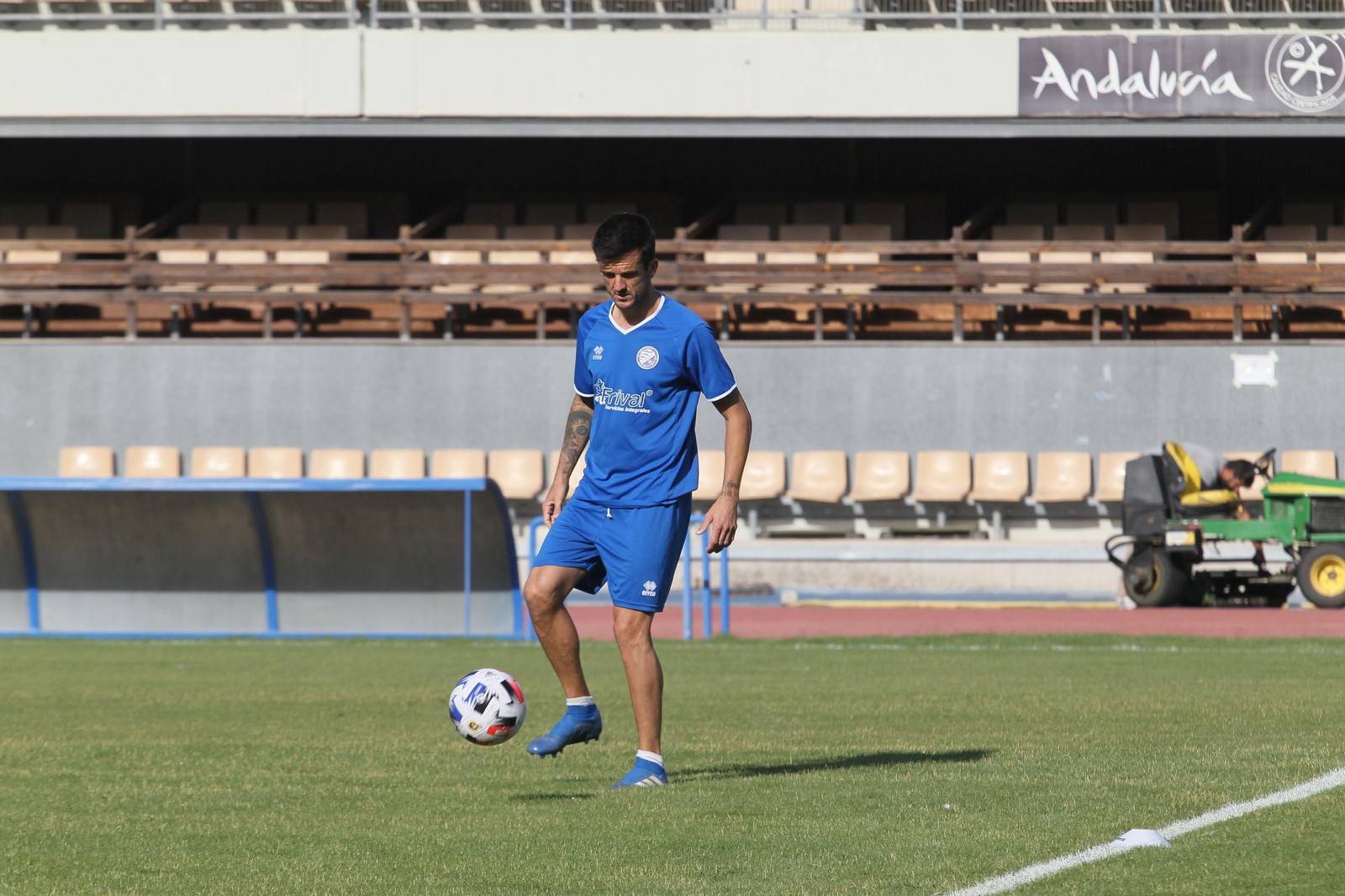 Bello está para jugar ante el Rota pero no al cien por cien.