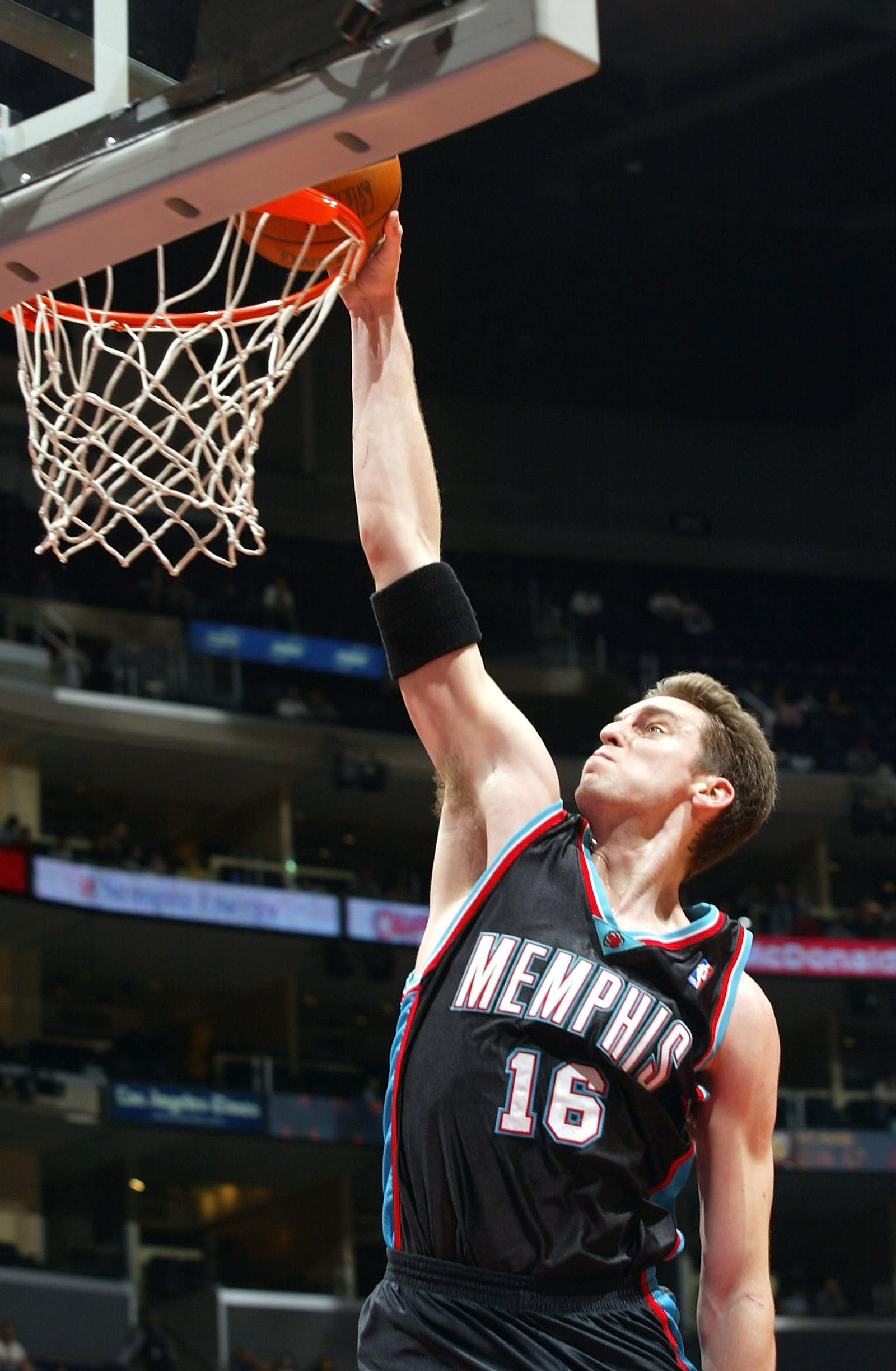 En un partido con Memphis en su primera temporada en la NBA.