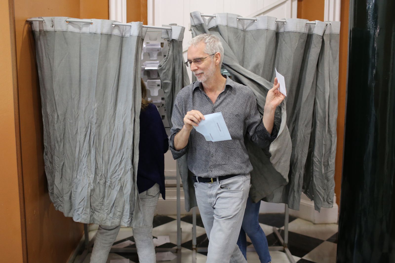 Elecciones 2019 | Pilar Marín, ejerce su derecho al voto