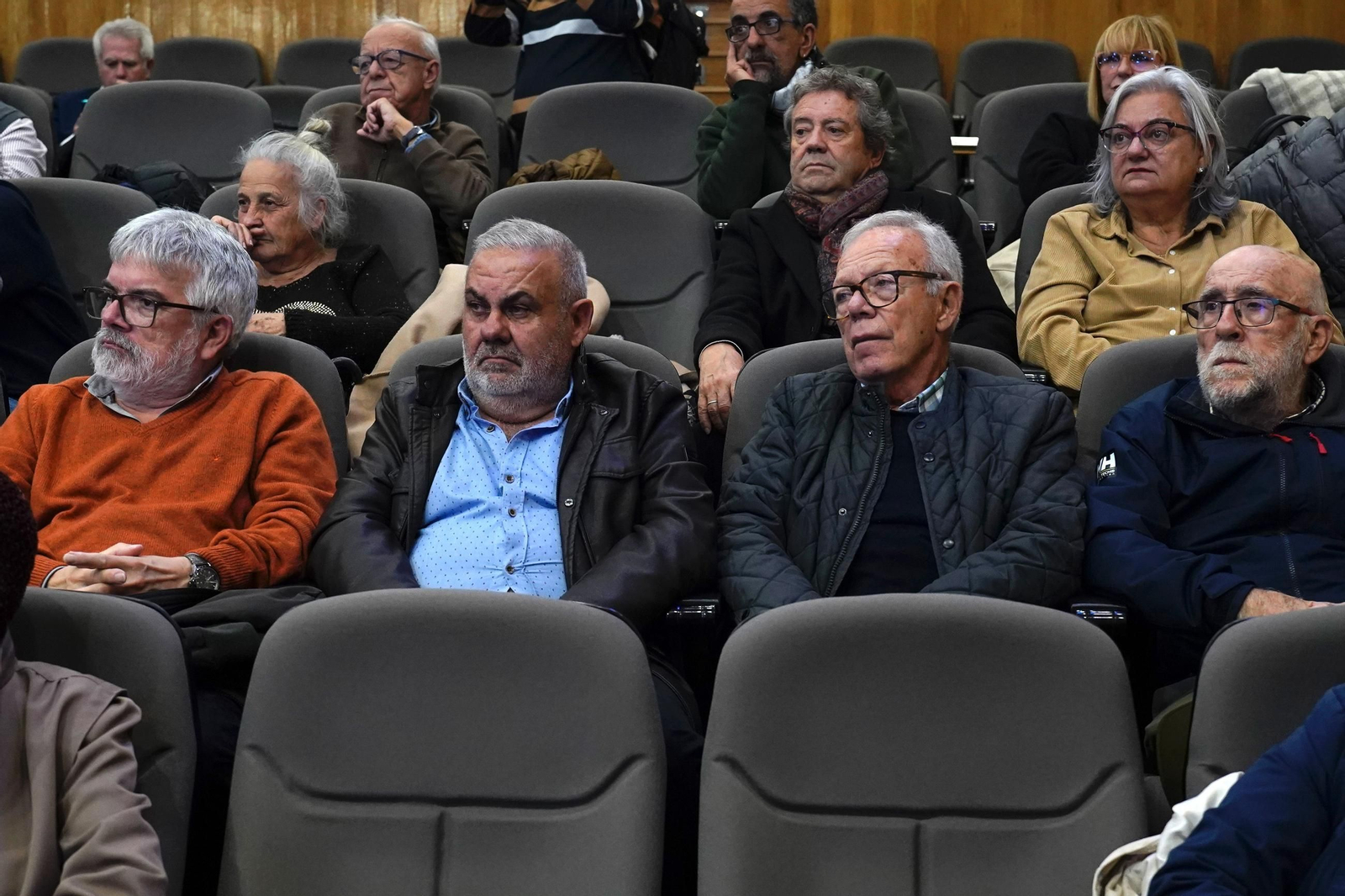 Fotos de la entrega del premio Ateneo José Román de Algeciras 2025 a Juan Moya