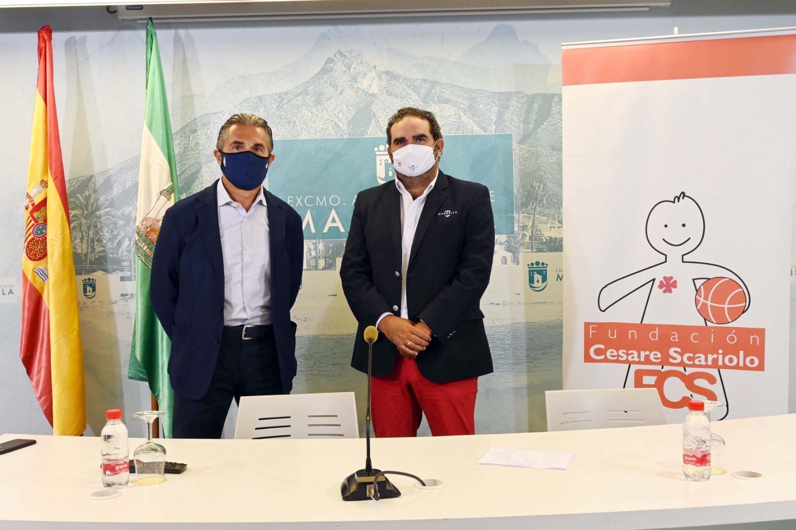 Scariolo y Cardeña en la presentación del proyecto.