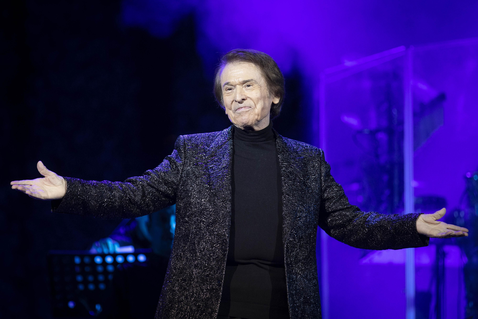 Raphael cierra el ciclo 1001 Músicas en el Generalife, en imágenes