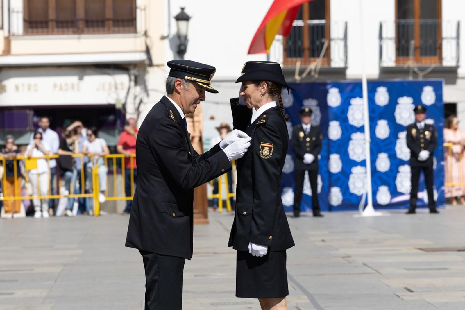 Acto por el día de la Policía Nacional, con motivo de la festividad los Santos Ángeles Custodios