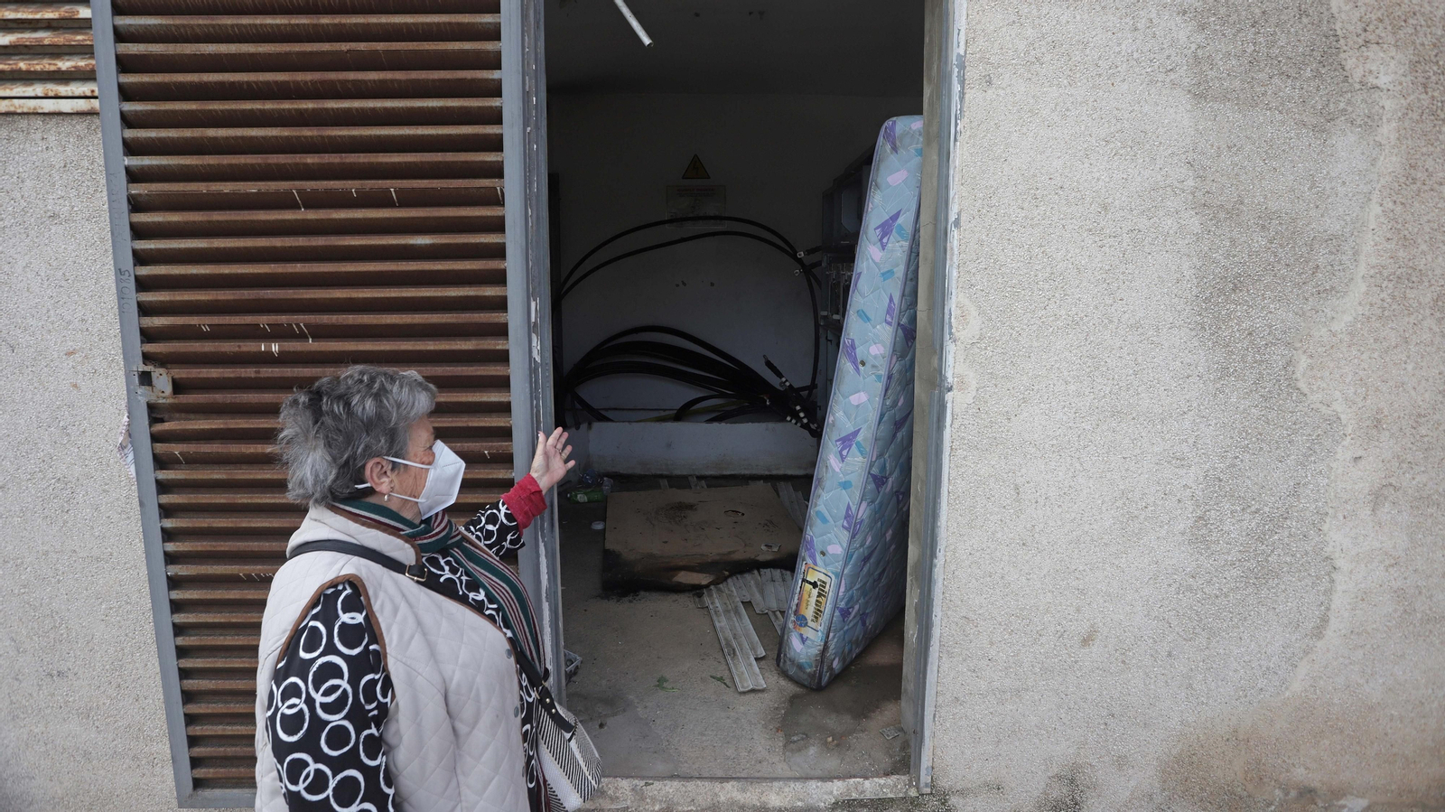 Fotos del edificio okupa de El Secano en Algeciras