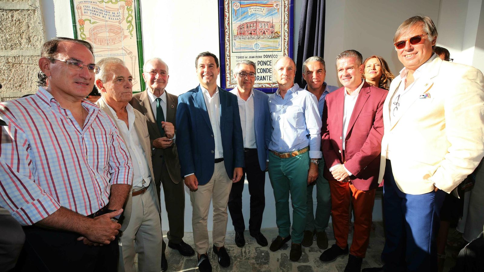 Autoridades en el acto de reapertura de la plaza de toros de La Malagueta.