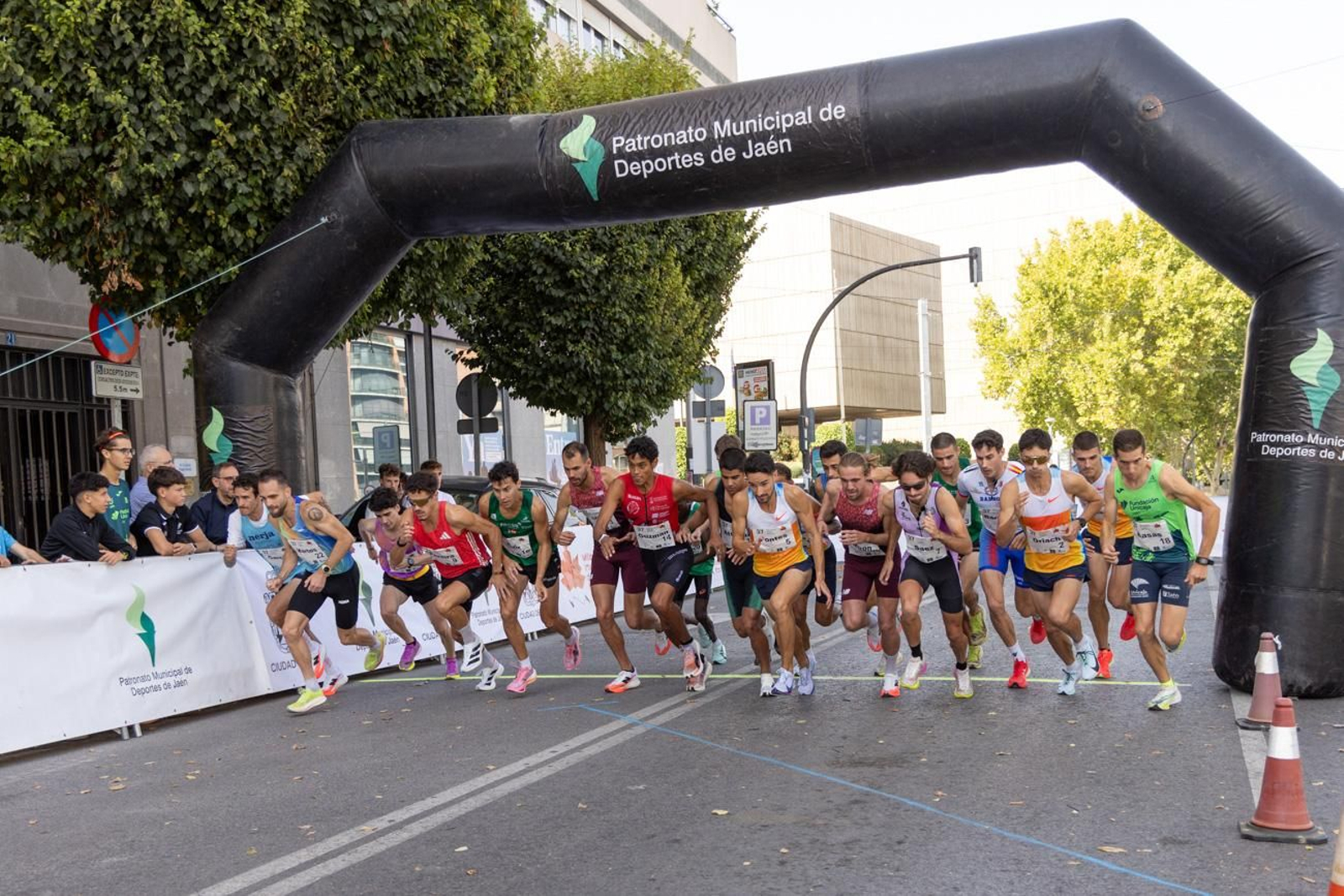 Ignacio Fontes y Marta Serrano reinan en la XXXVII Milla Urbana Internacional de Otoño 'Manuel Pancorbo'