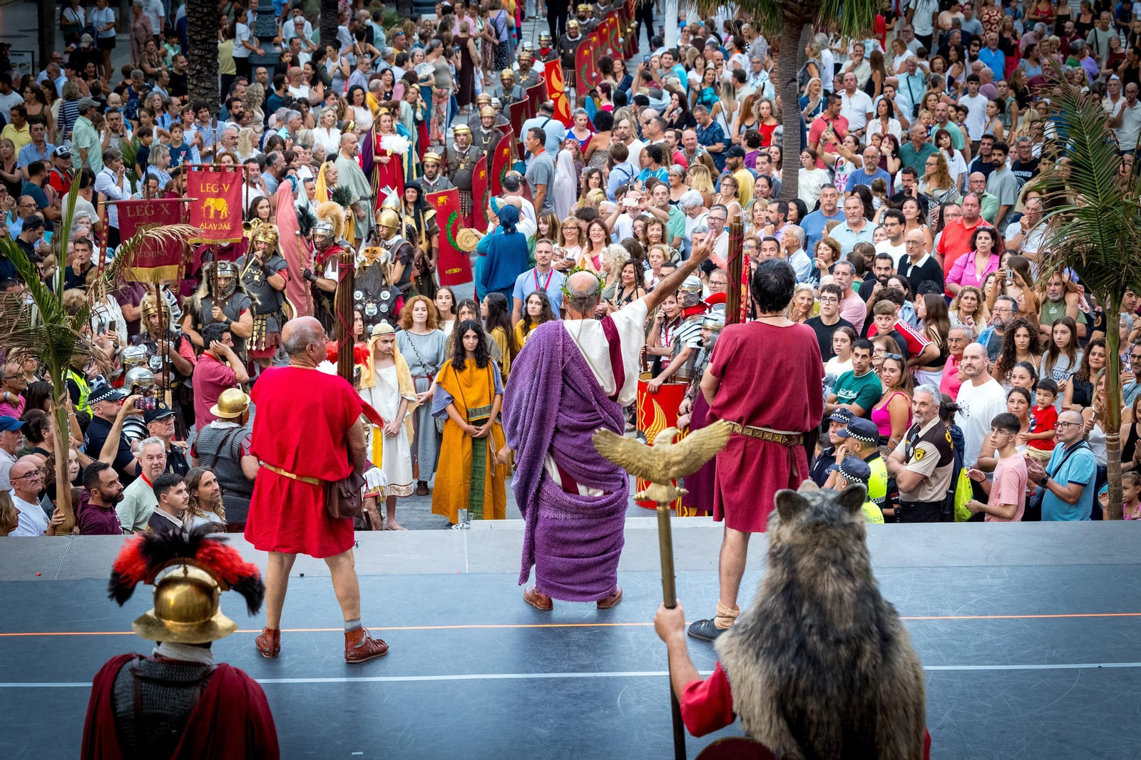 Las imágenes de la procesión del triunfo de Balbo el Menor en Cádiz Romana