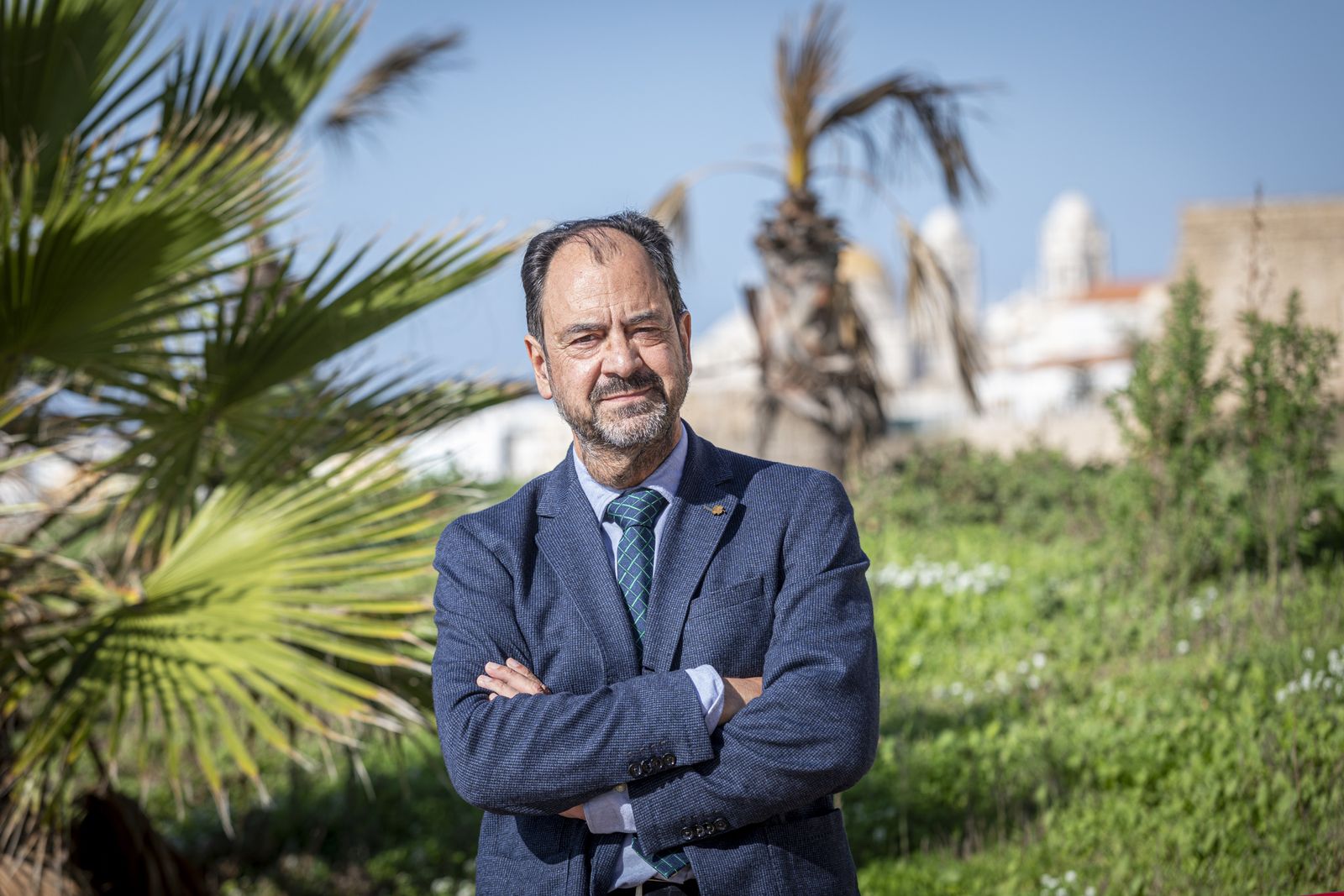 Arturo Álvarez posando en Santa María del Mar.