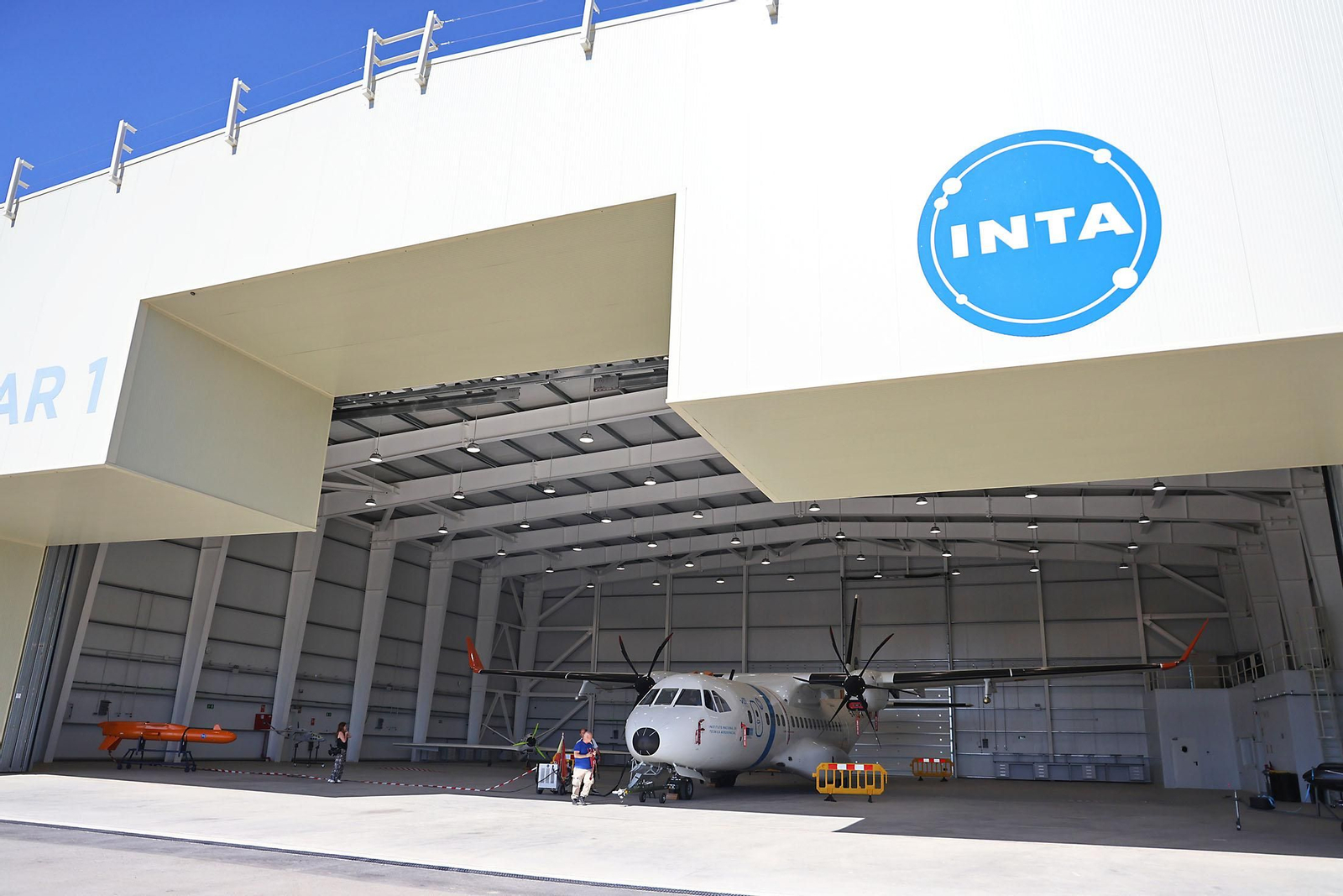Imágenes de la Visita de la ministra de Defensa, Margarita Robles, a el Centro de Ensayos de Sistemas Aéreos no Tripulados CEUS