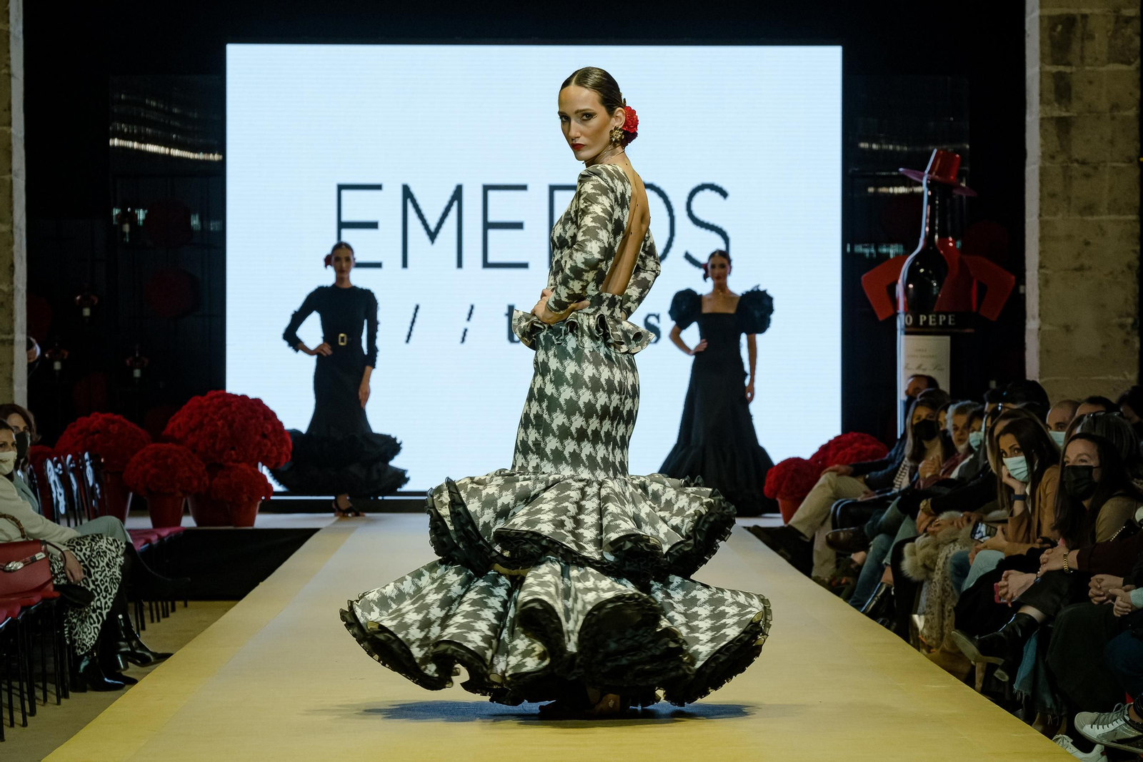 El desfile de Yuyadas, José Raposo y Twins Emelos en Pasarela Flamenca de Jerez, todas las fotos