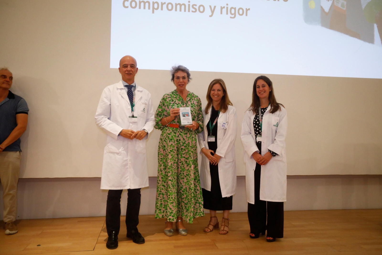 Las fotos del reconocimiento del Hospital Reina Sofía a la prensa por su divulgación sanitaria