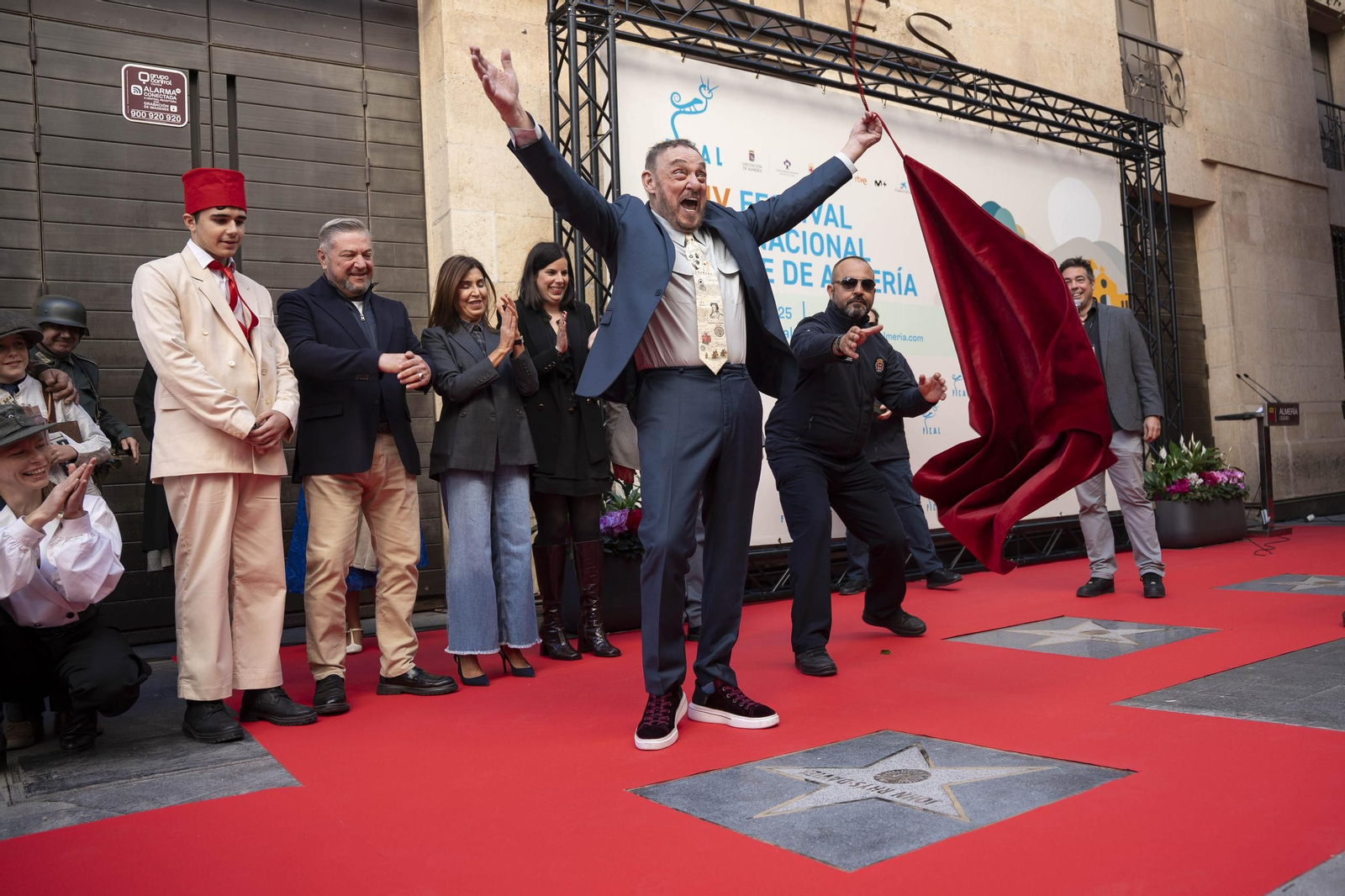 La estrella a JOHN RHYS-DAVIES luce en el paseo de la fama de Almería