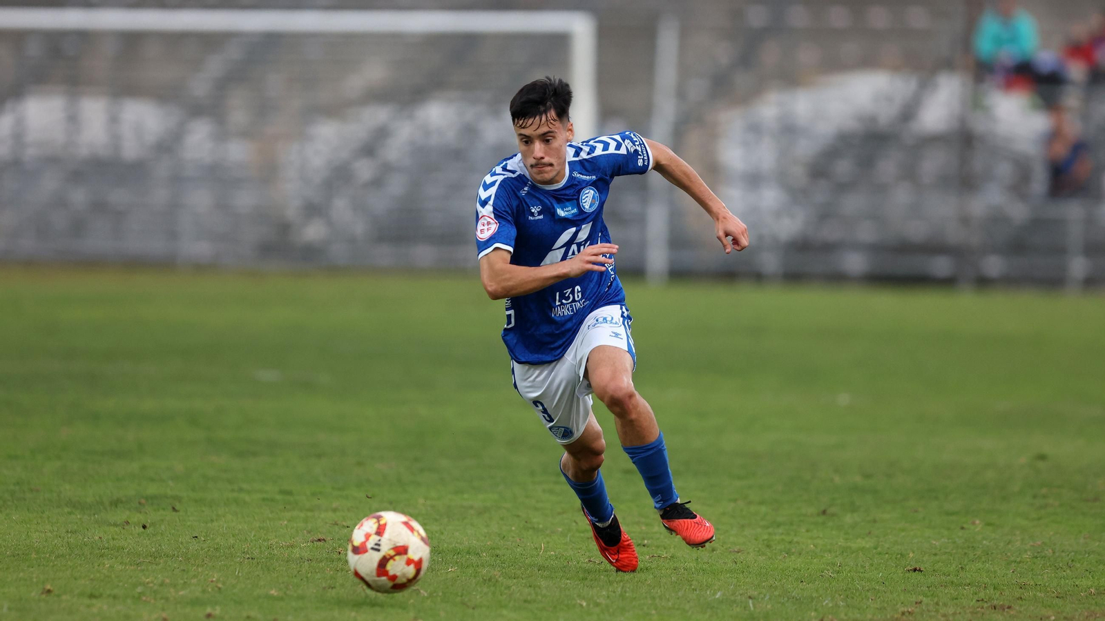 Imágenes del Xerez DFC contra la Deportiva Minerva en el Pedro Garrido de Jerez