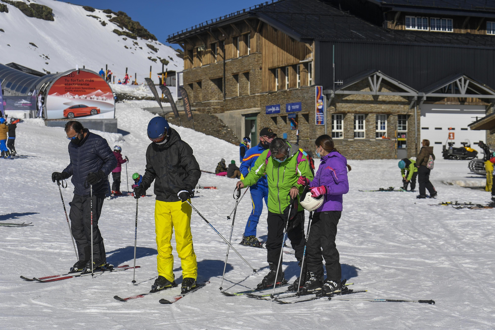 Fotos del último día de esquí en Sierra Nevada