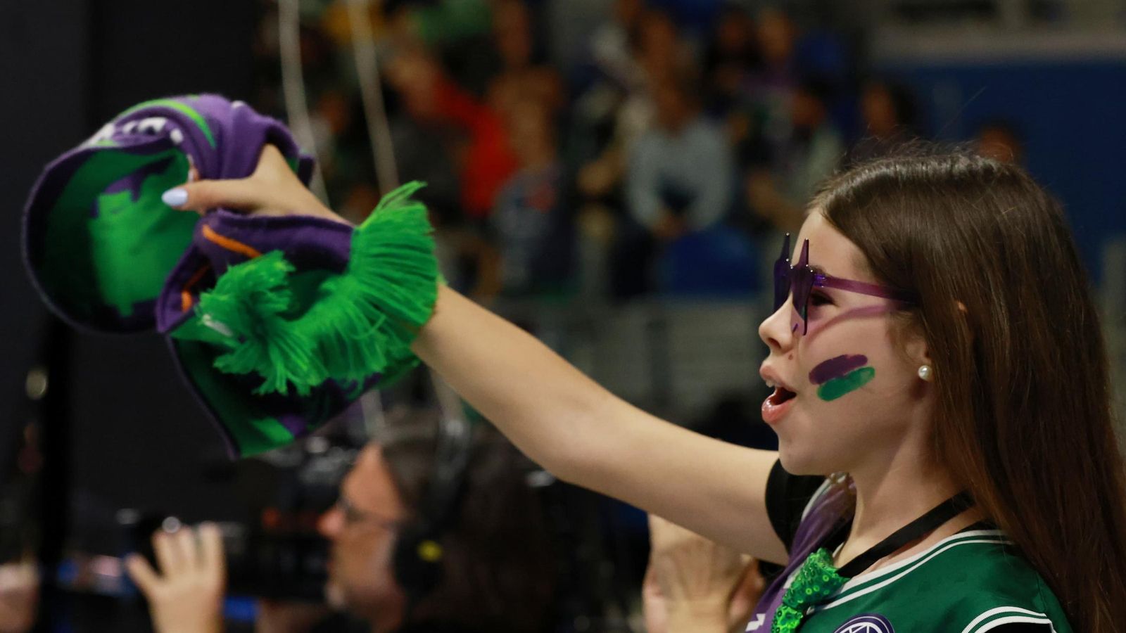 Búscate en las gradas del Carpena en el Unicaja-Reggiana de BCL