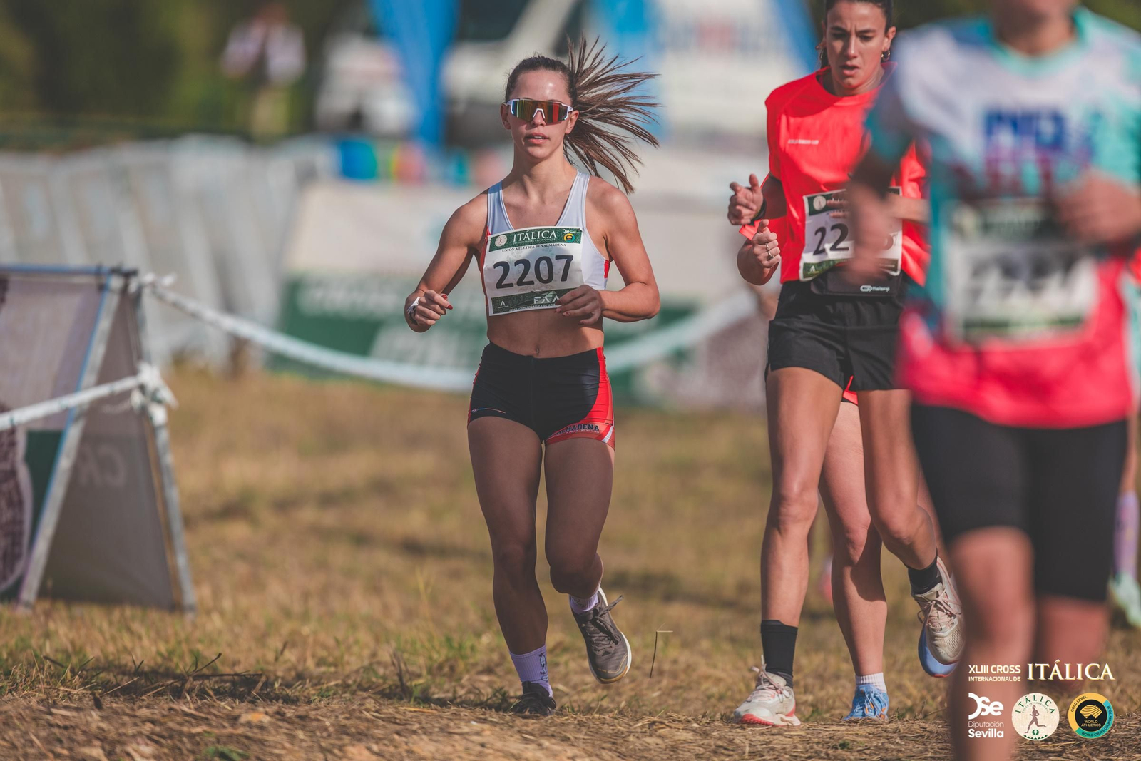 Búscate en las fotos del Cross de Itálica 2025 | 3
