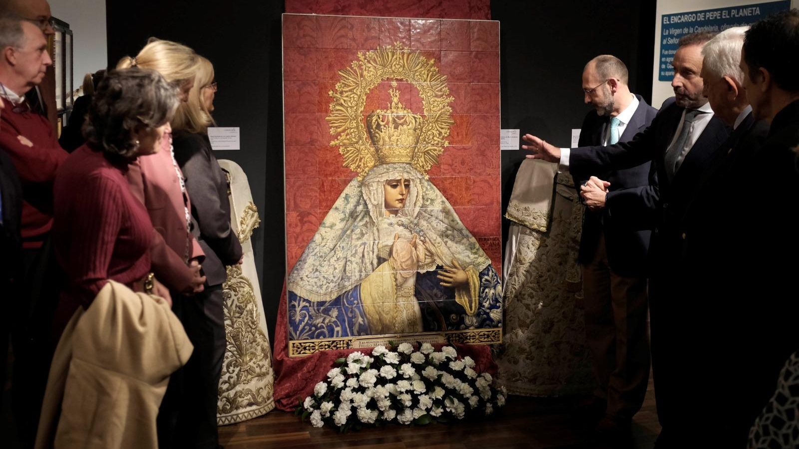 Acto de inauguración de la muestra en la Cámara de Comercio