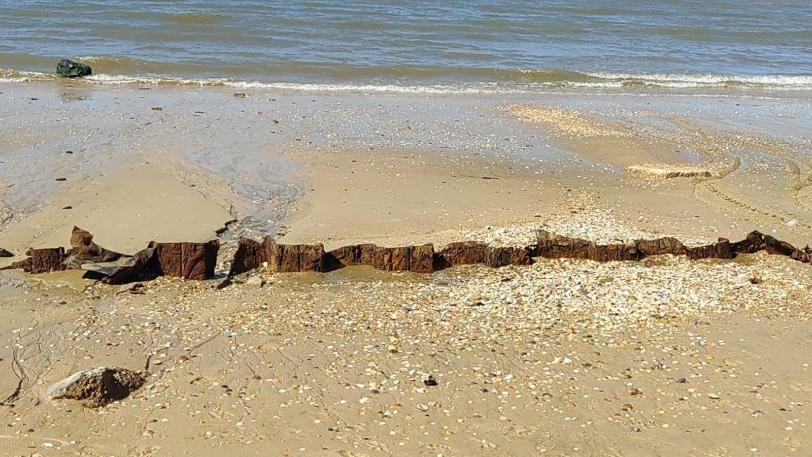 Hierros aparecidos en Caño Guerrero.