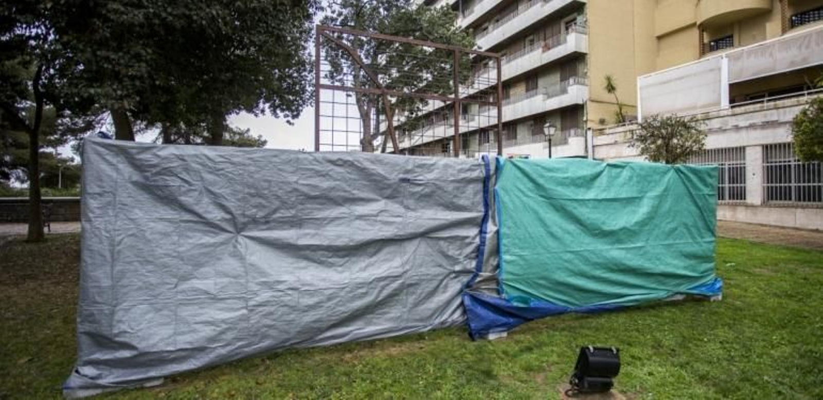 El monumento al Velódromo comienza a instalarse.