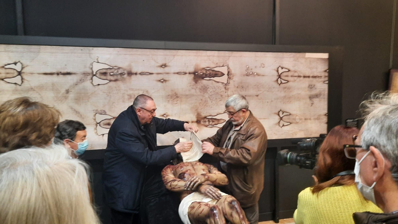 'El Hombre de la Sábana Santa', un éxito rotundo en el Círculo Mercantil.