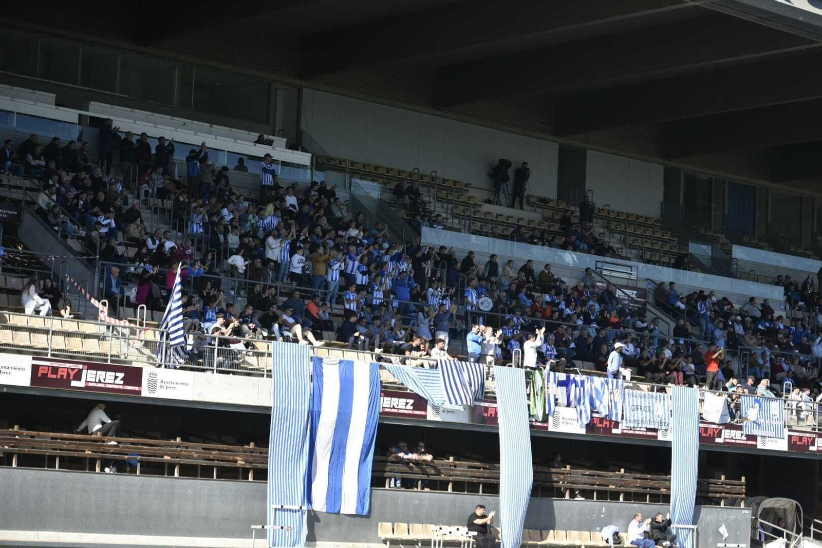 La fiesta del Jerez Industrial ante el Racing en Chapín