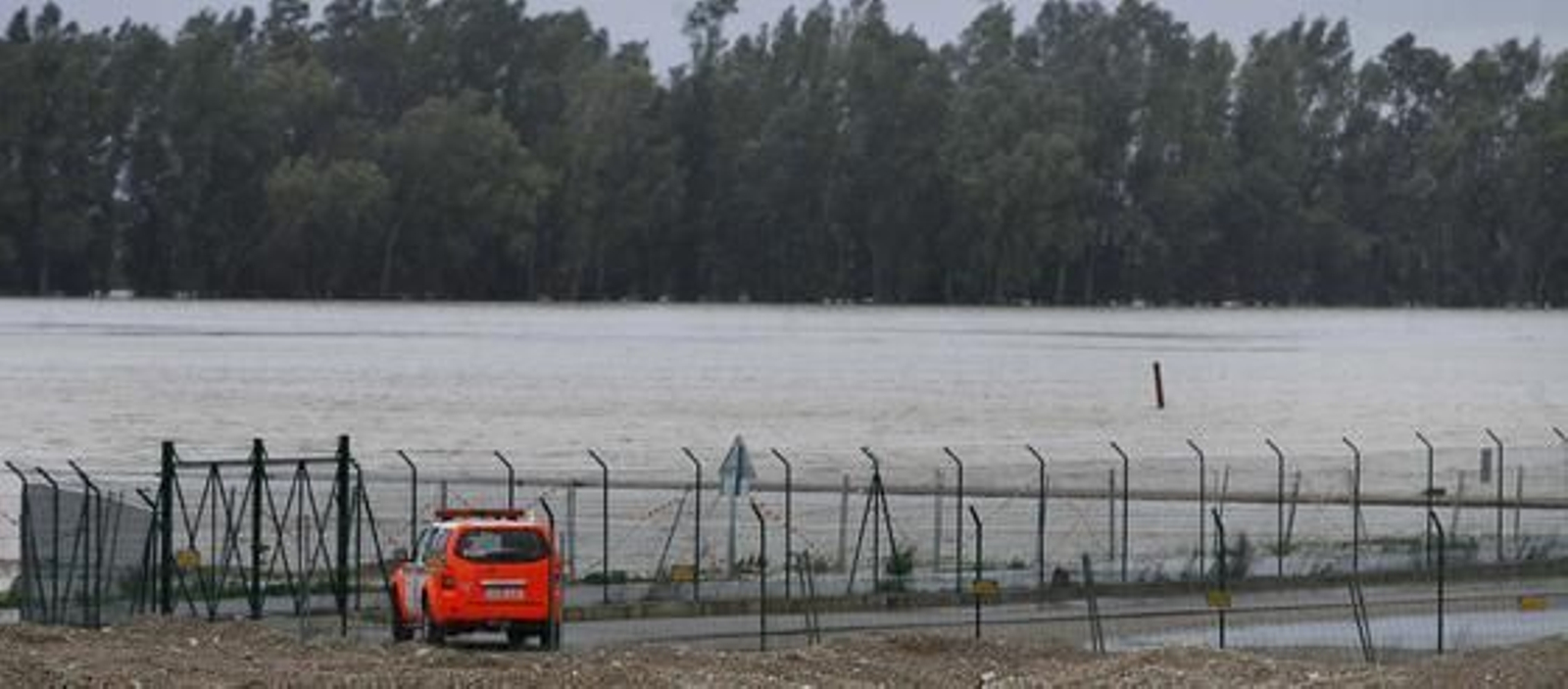 La crecida del río Gualdaquivir inunda algunas zonas de la provincia.