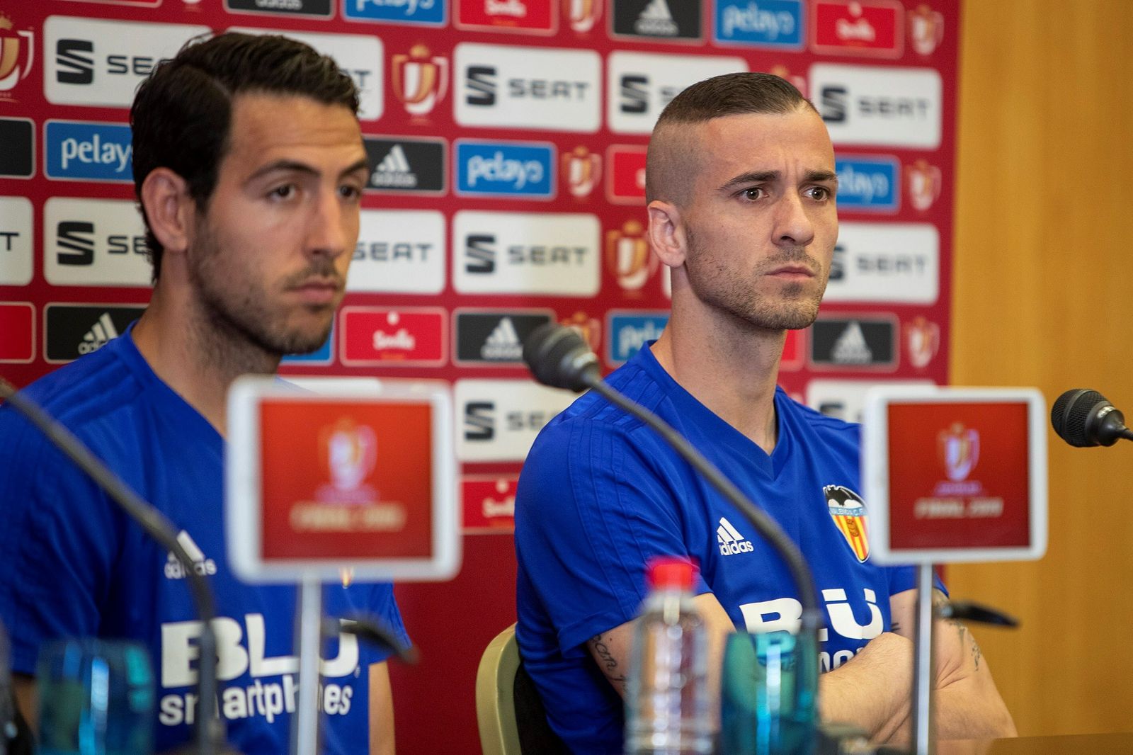 Dani Parejo junto a Jaume Domenech, en la rueda de prensa.