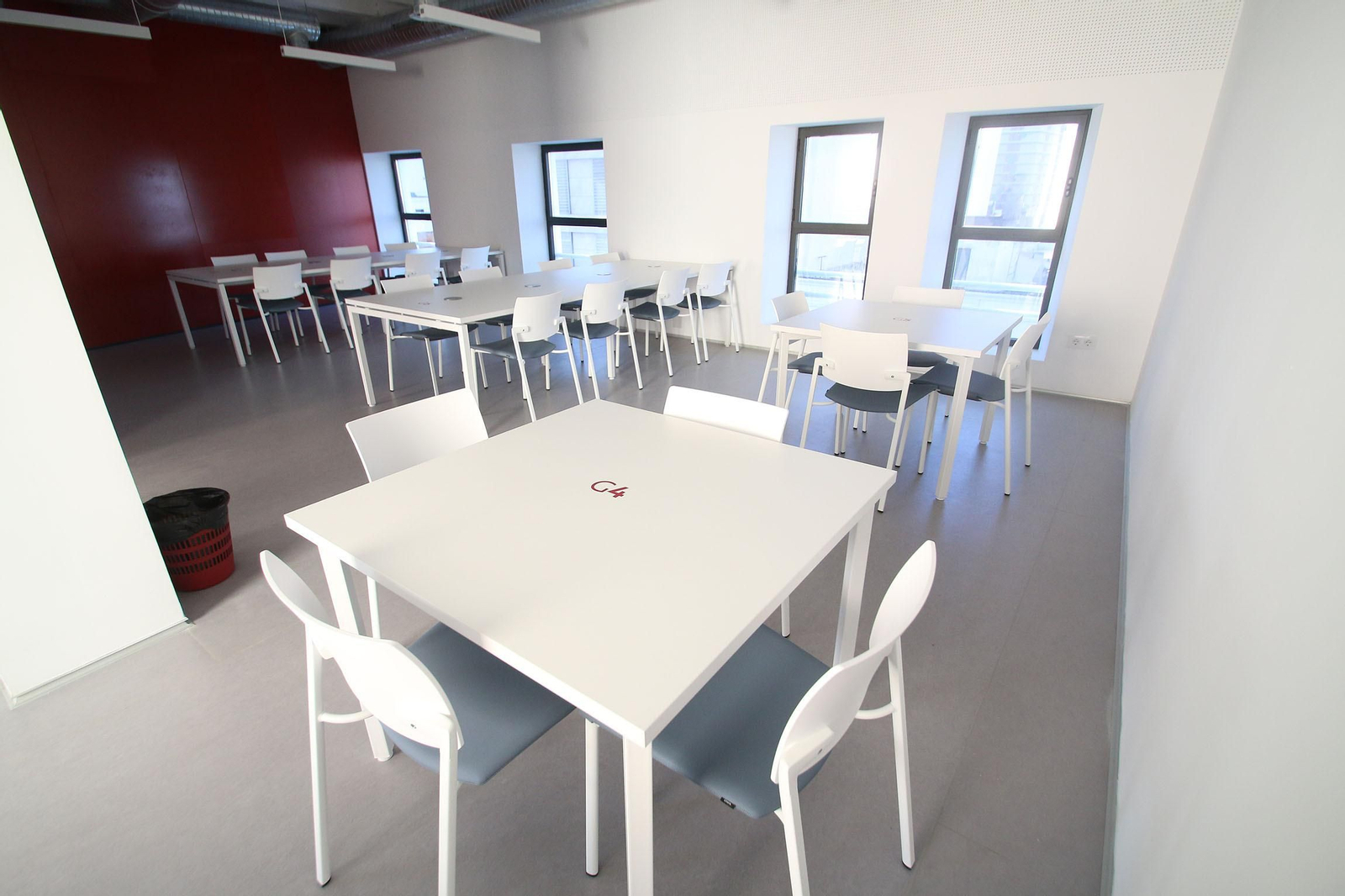 Fotogalería de la Biblioteca Central José María Artero