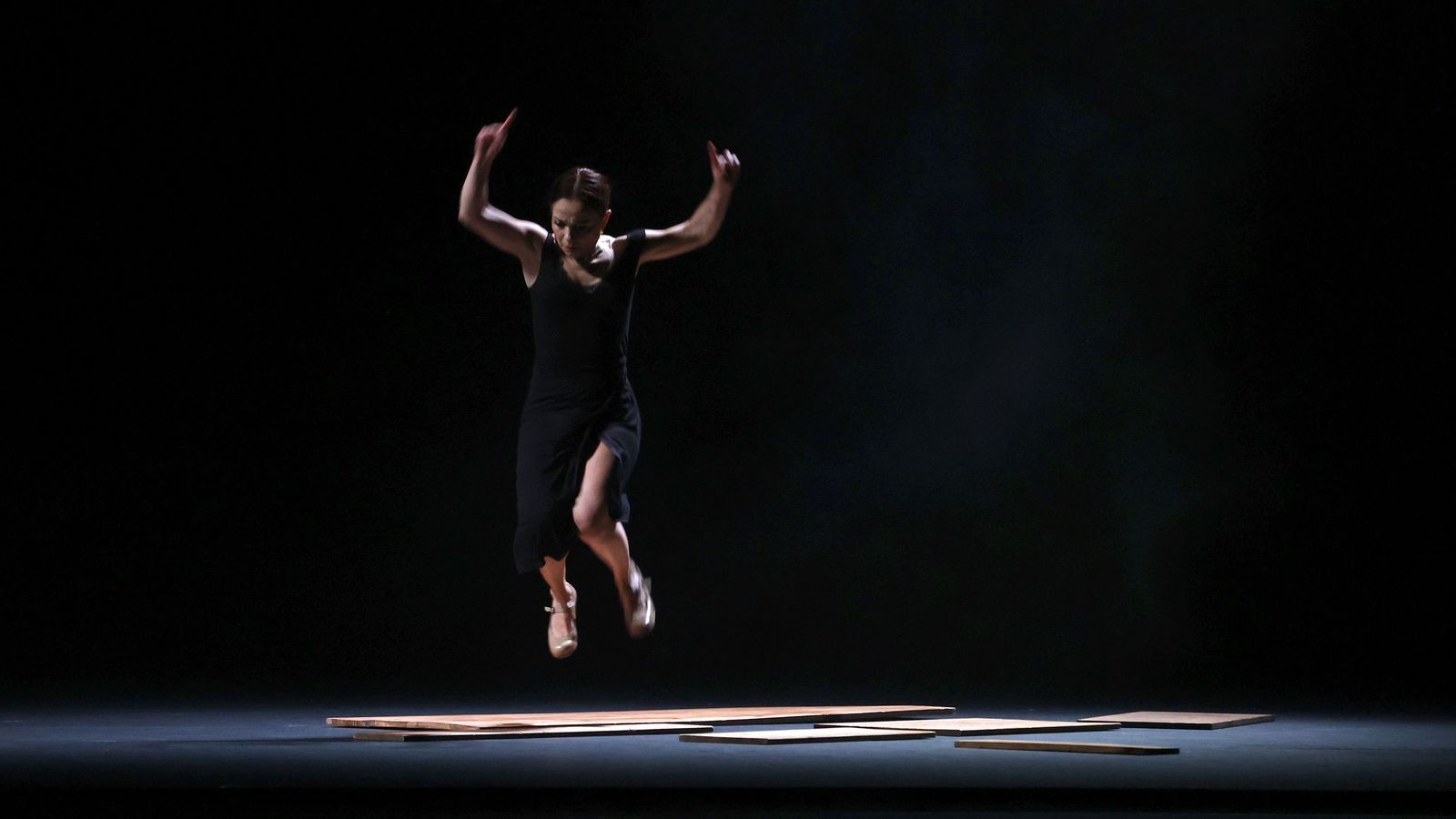 Imágenes de 'La Materia' de Olga Pericet, 30 Festival de Jerez