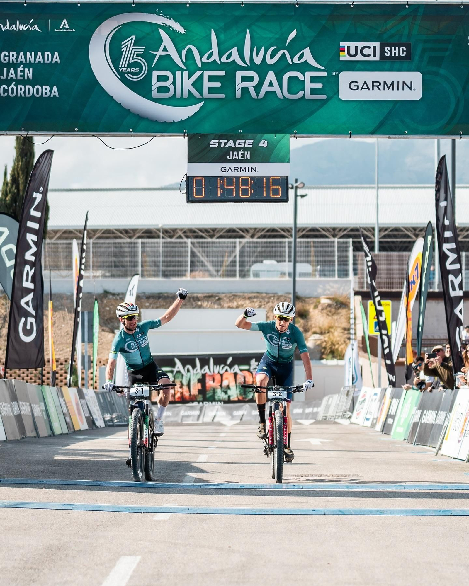 Fabian Rabensteiner y Casey South entran como ganadores de la cuarta etapa.