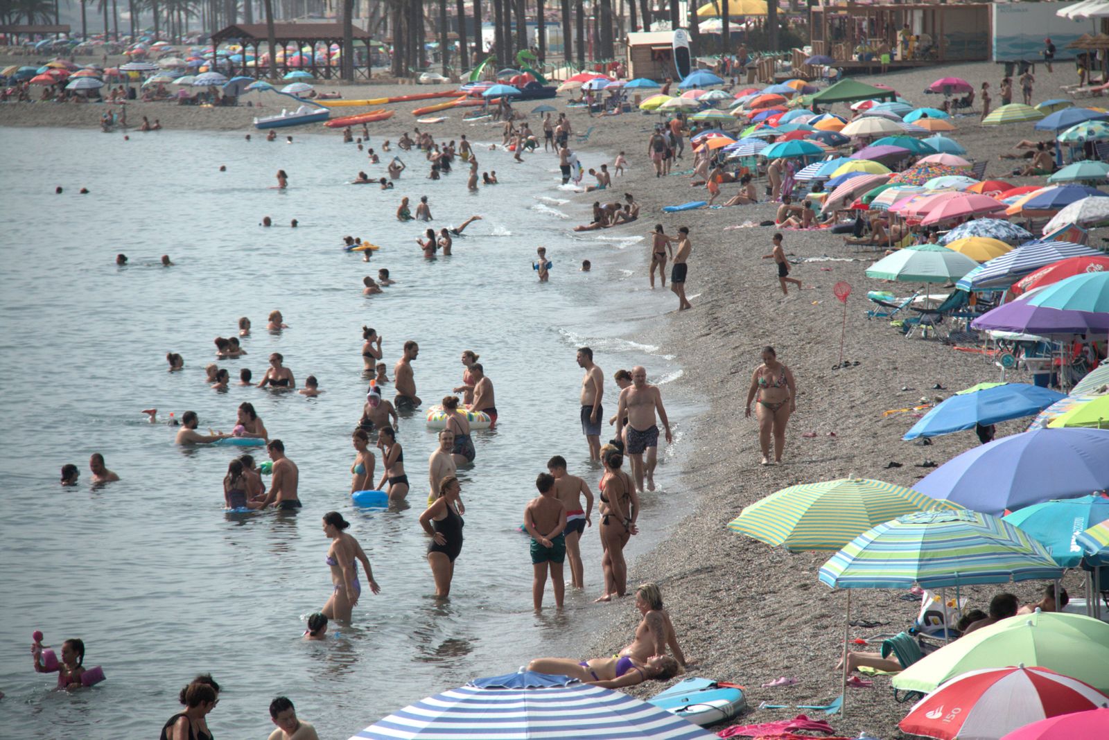 Lleno en la Costa pese a la jornada electoral