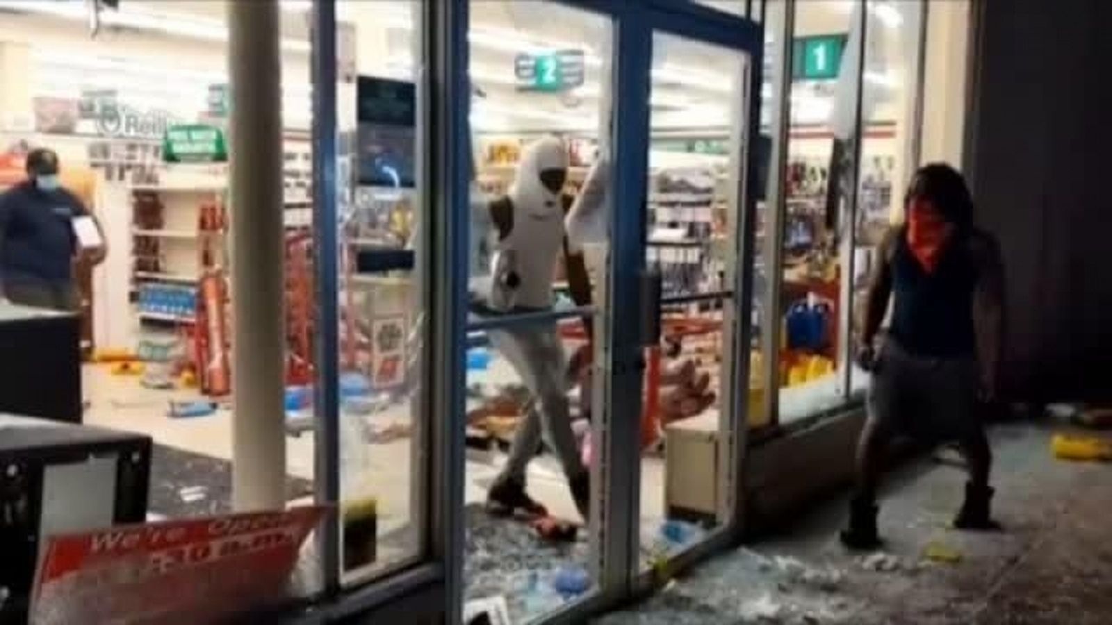 Multitud de disturbios y saqueos en las calles de Estados Unidos.