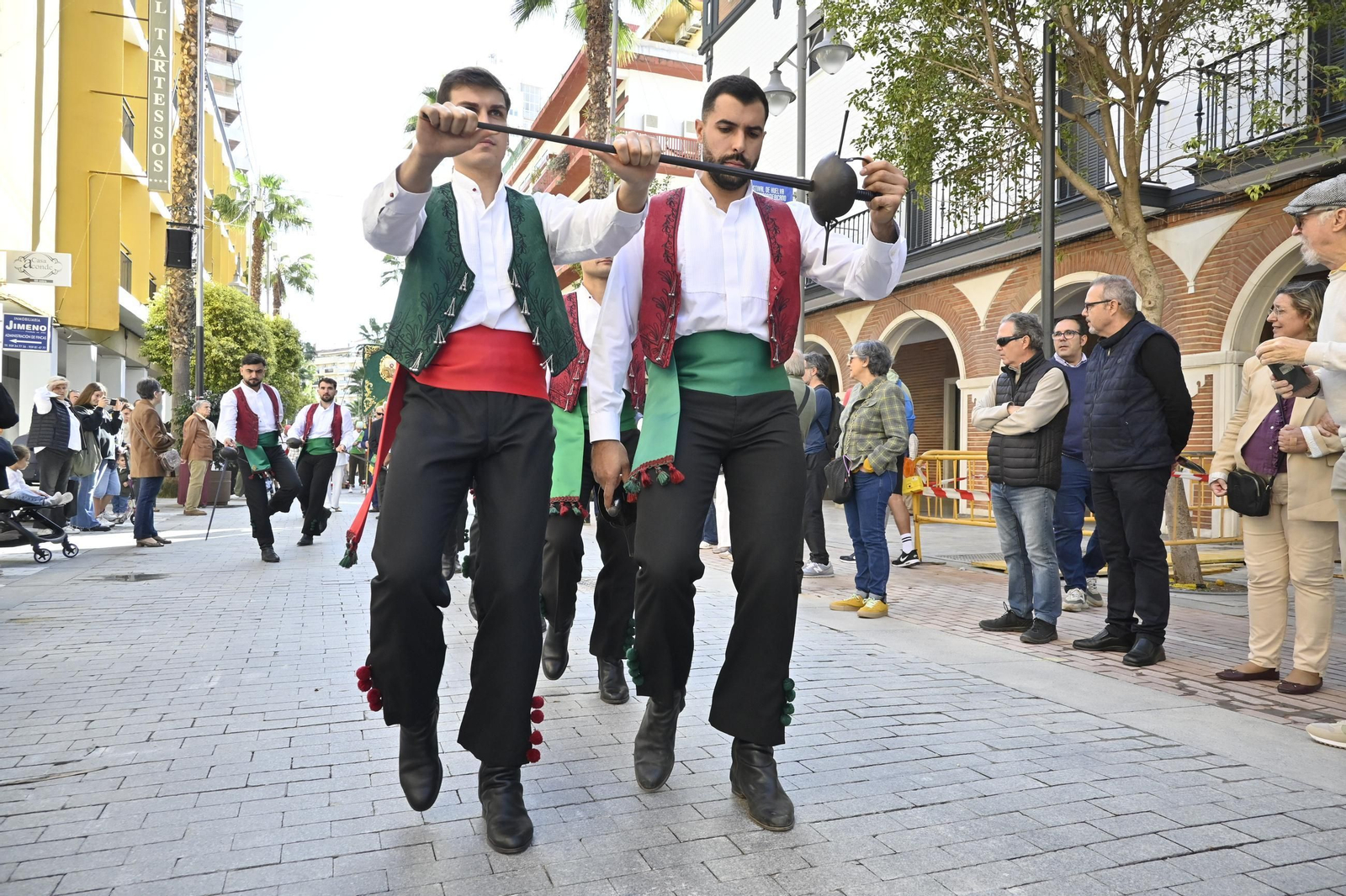 Las mejores mágenes del "II Encuentro de Danzas y Folclore Tradicional" de la provincia de Huelva