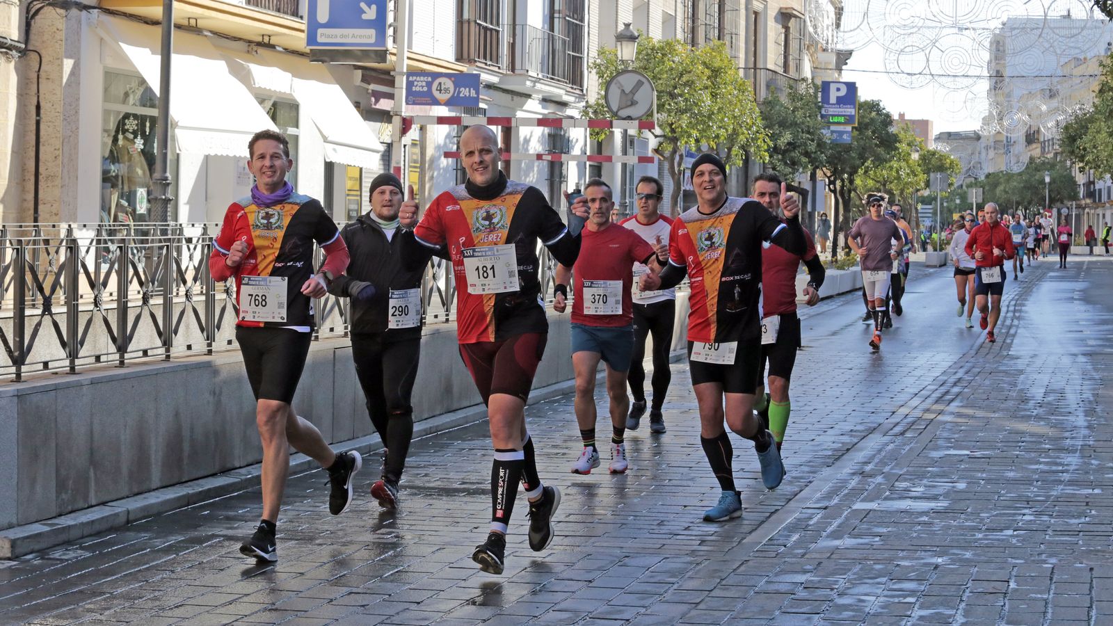 Imágenes de la XXV Media Maratón 'Ciudad de Jerez'