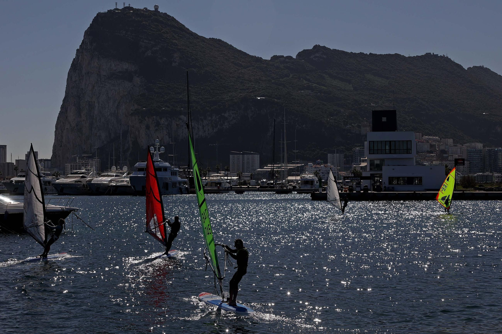 Fotos de la segunda jornada de la Copa de Andalucía de la clase windsurfer en La Línea
