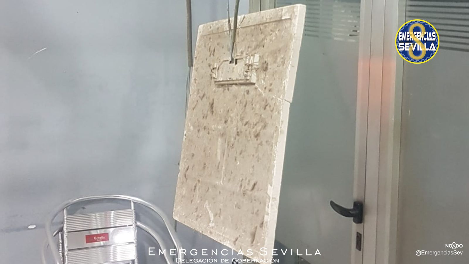 Parte de la estructura que se ha desplomado en la calle Feria.