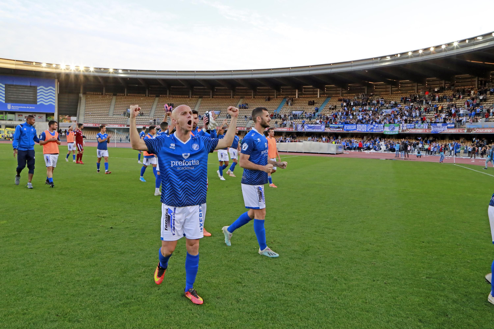 Derbi entre Xerez DFC y Xerez CD en Chapín