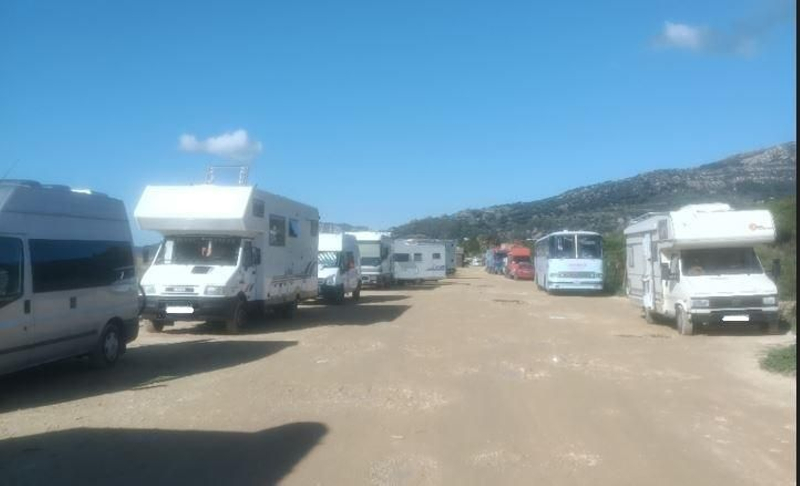 Las caravanas estacionadas en Los Lances Norte.