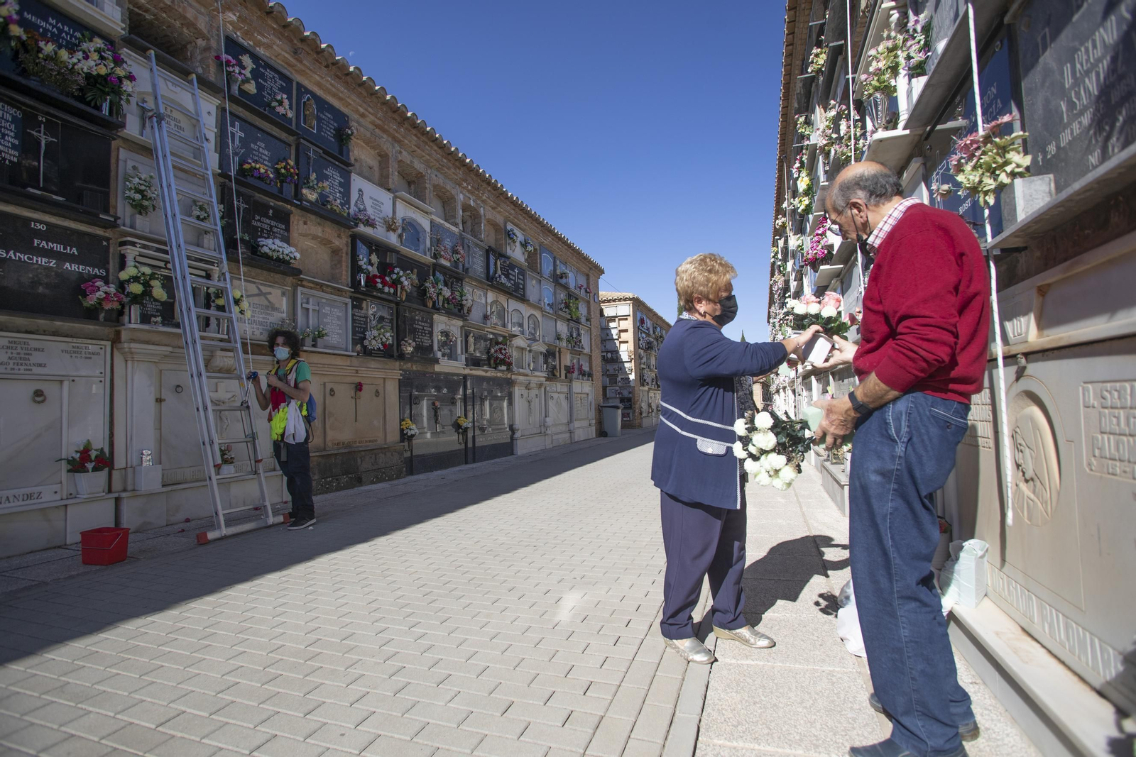 Este es el dispositivo del Cementerio de San José de Granada para el Día de los Santos: horarios, autobuses y seguridad