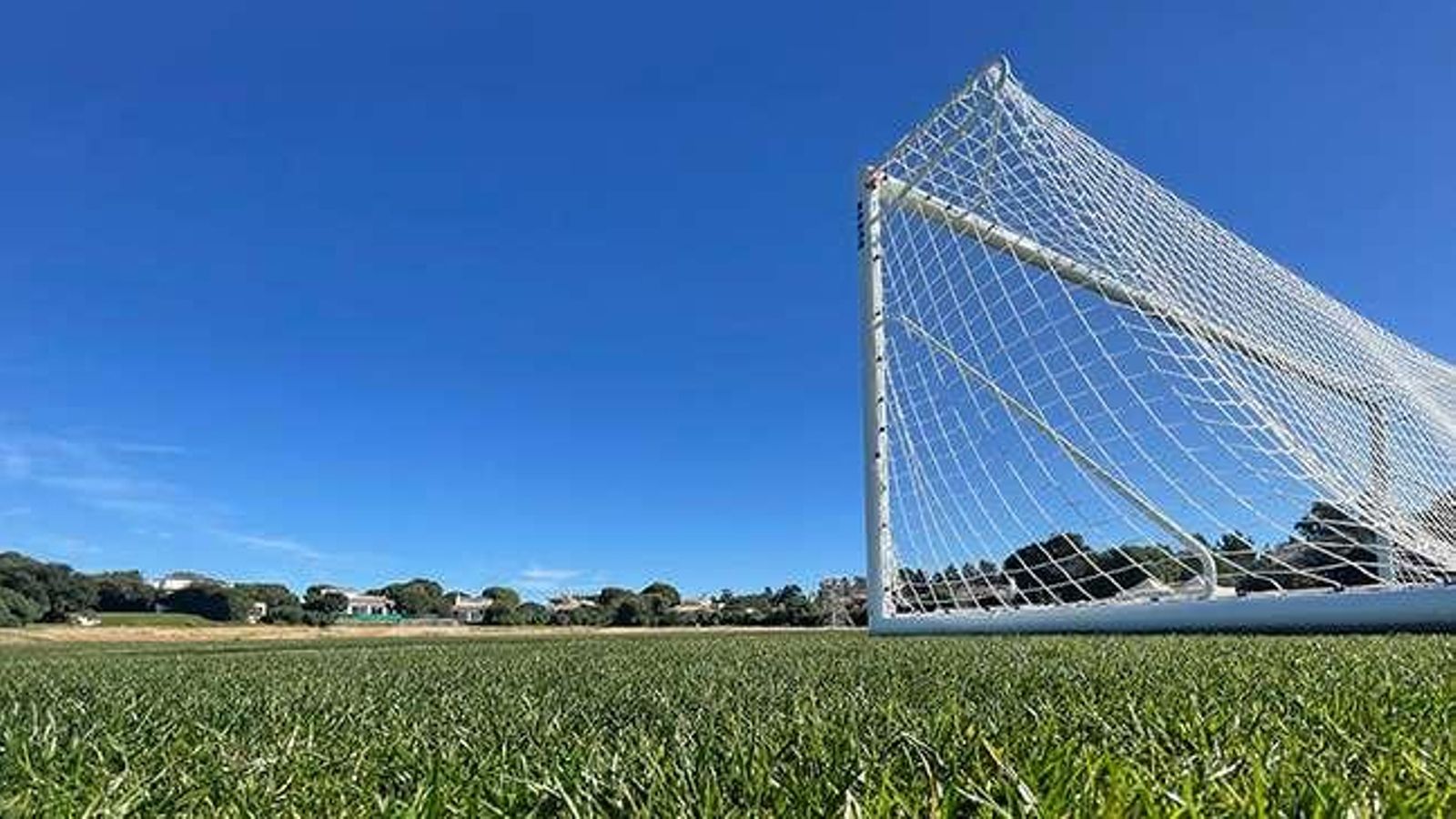 Imagen de uno de los campos de fútbol del recinto hotelero.