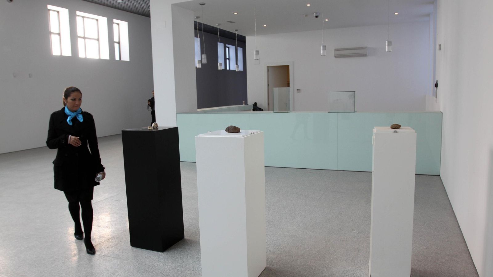 Interior del Museo de las Gemas el día de su apertura frustrada.