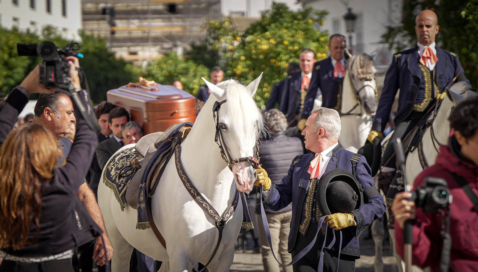Imágenes del funeral de Álvaro Domecq en la catedral de Jerez