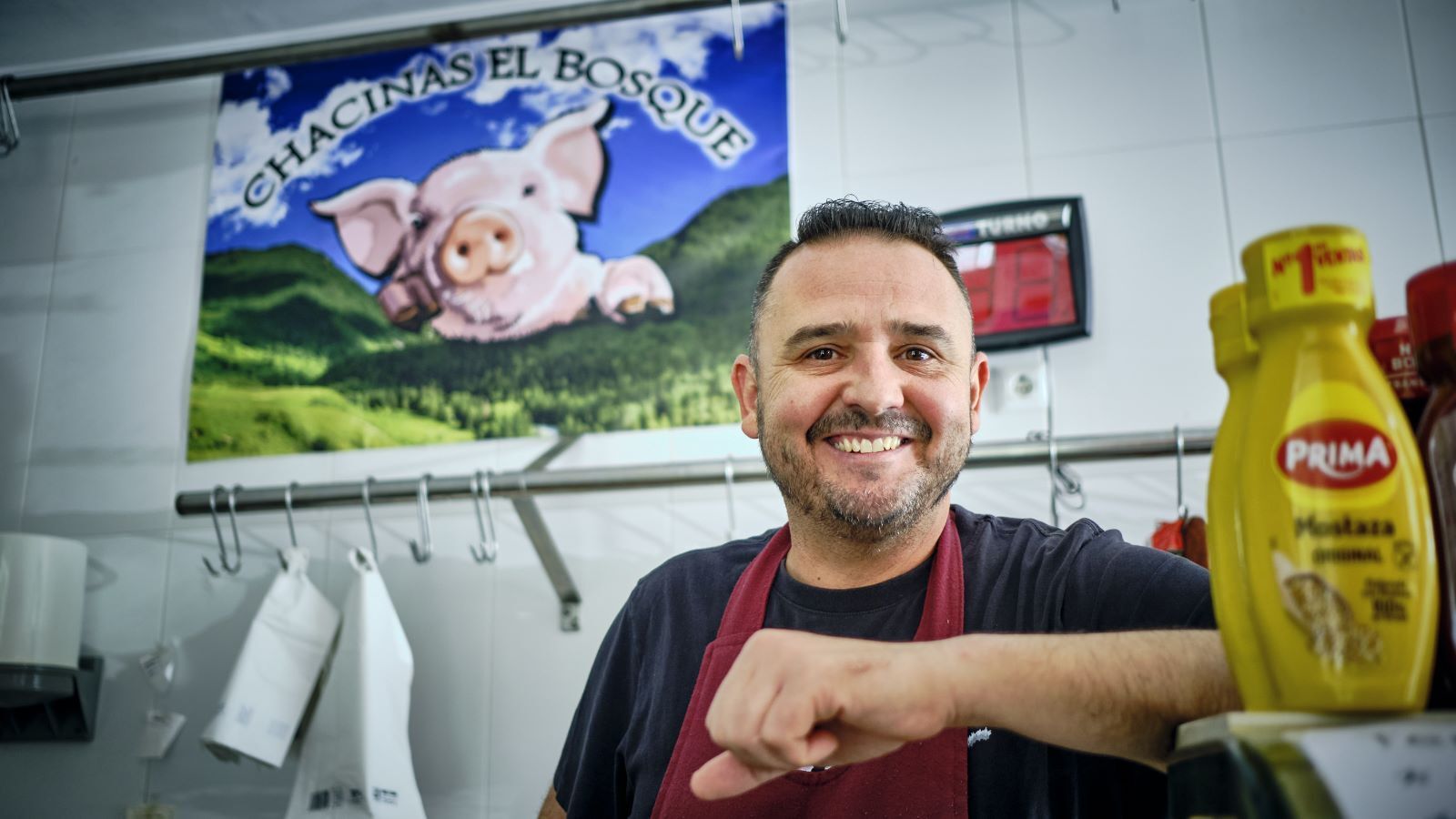 Rafael, propietario de una carnicería muy concurrida de El Bosque