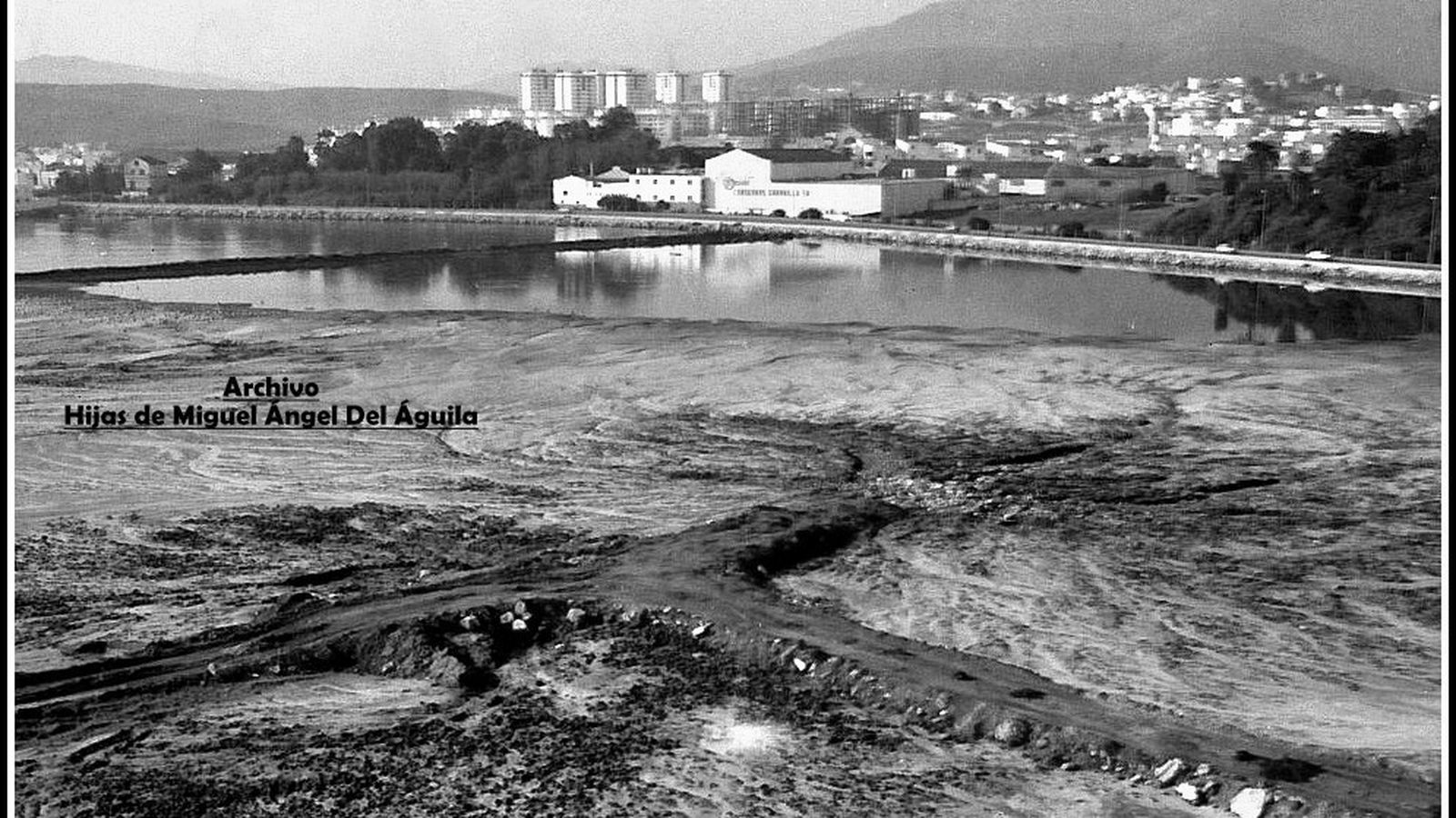 El tramo de costa entre Garavilla y el escarpe donde se alza el hotel Cristina.
