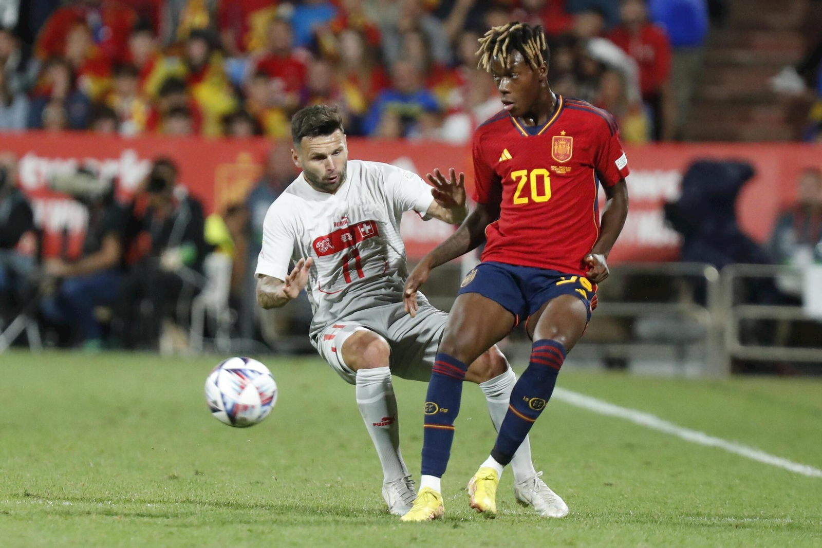 Nico Williams en un partido con la Selección Española.
