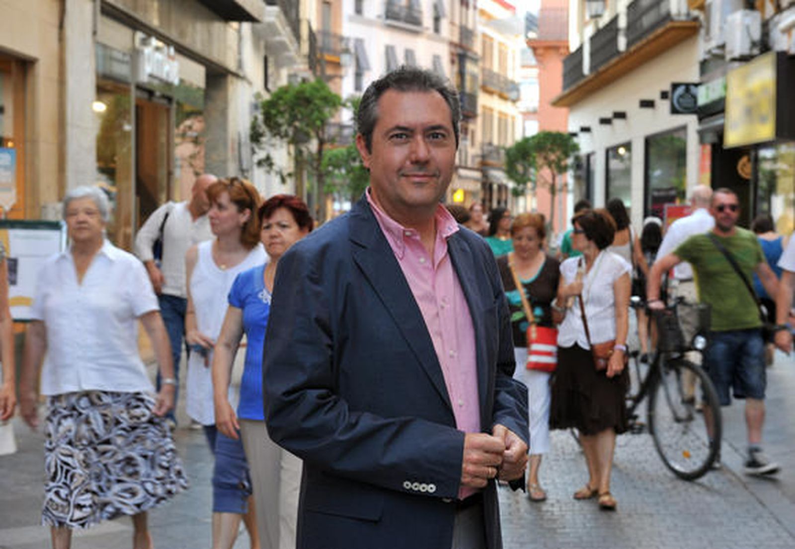 Espadas critica que Serrano sacase "pecho" con Mercasevilla y ahora alegue riesgo de desaparición