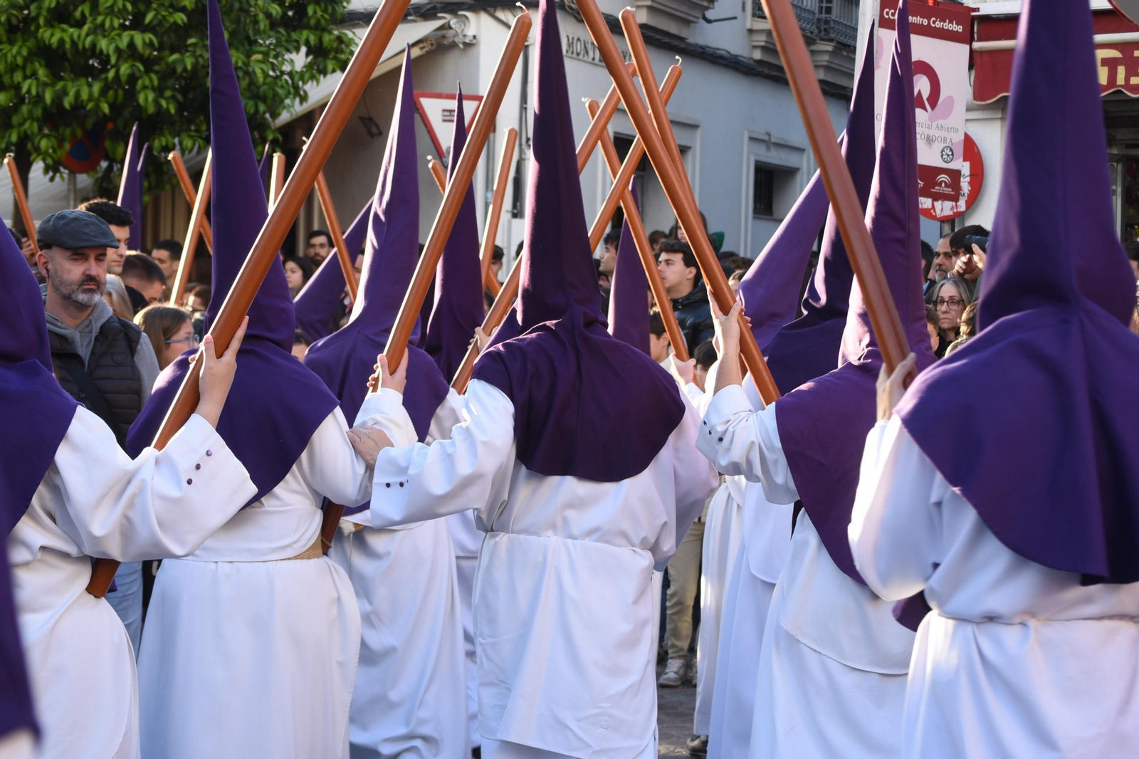 La procesión de la Santa Faz de Córdoba, en imágenes