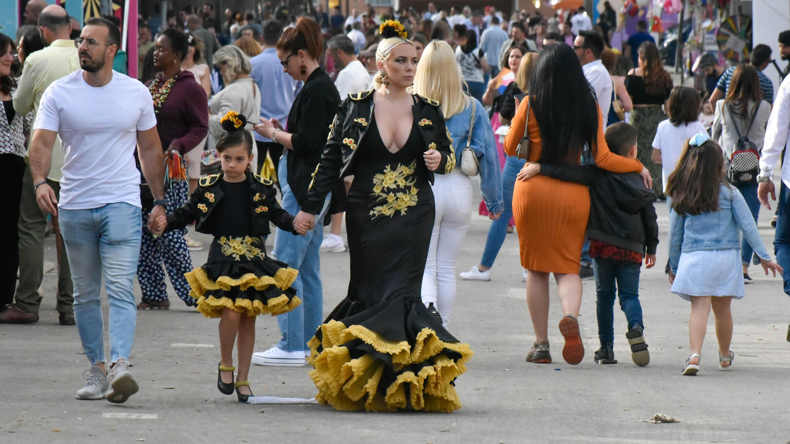 Fotos del jueves en la Feria de Los Barrios