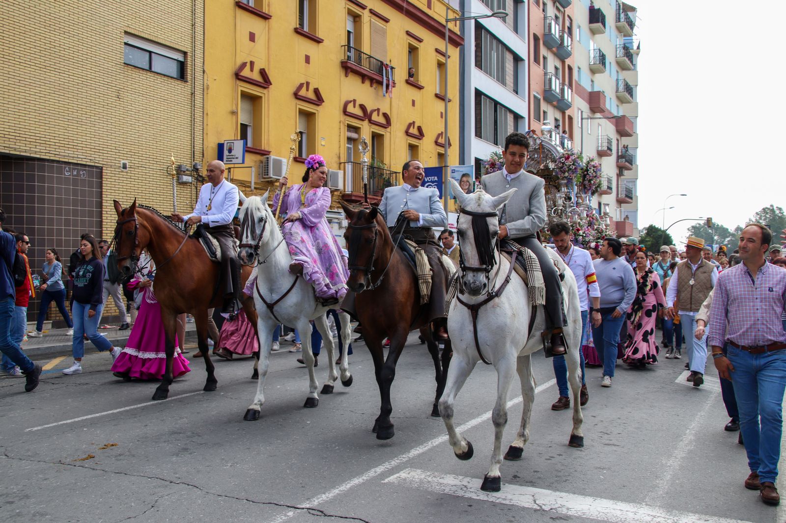 El Rocío 2023: Imágenes de los peregrinos de la Hermandad de Emigrantes